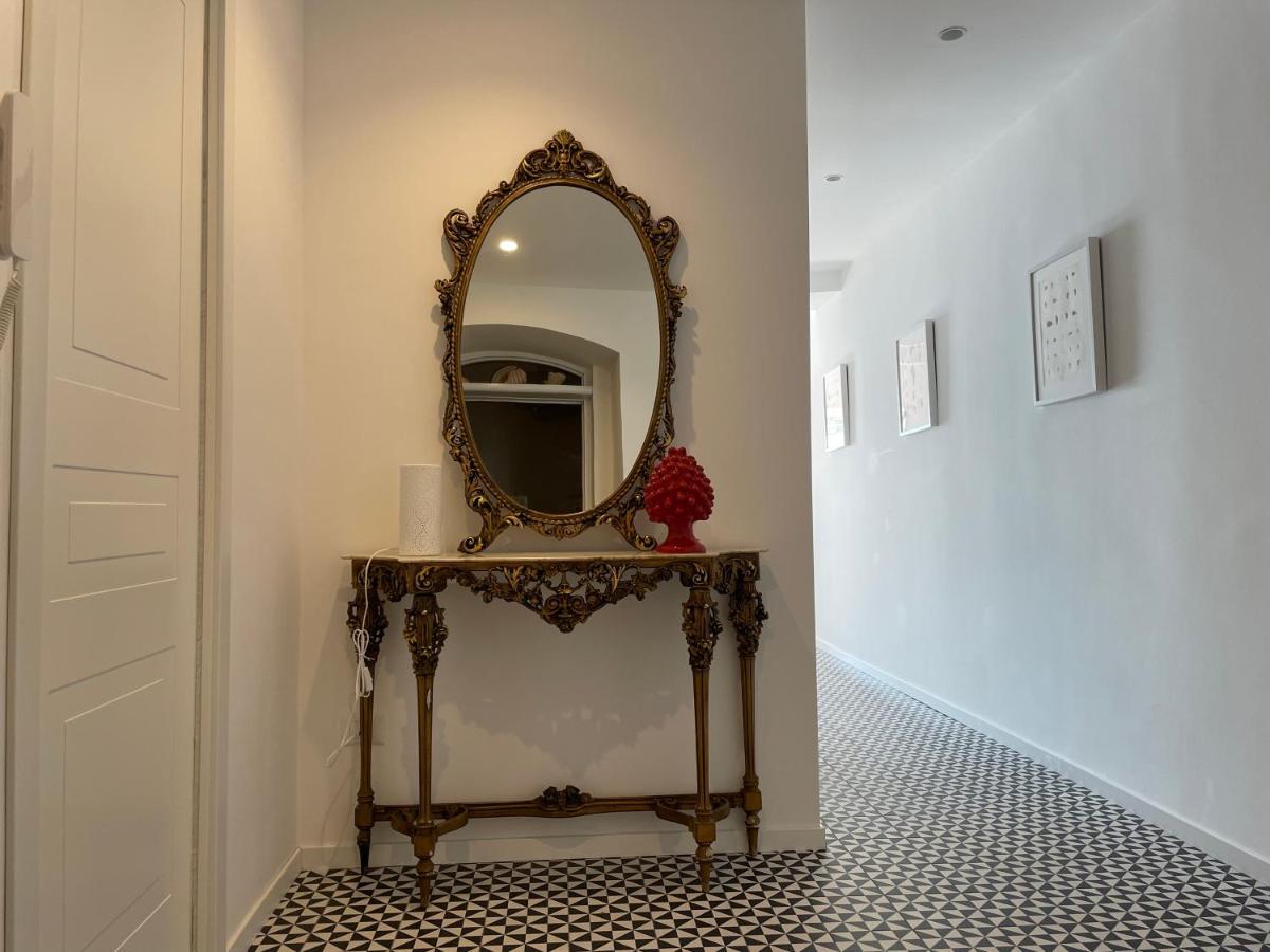 Апартаменты I Mezzanini Di Palazzo Bonaccorsi Милаццо Экстерьер фото