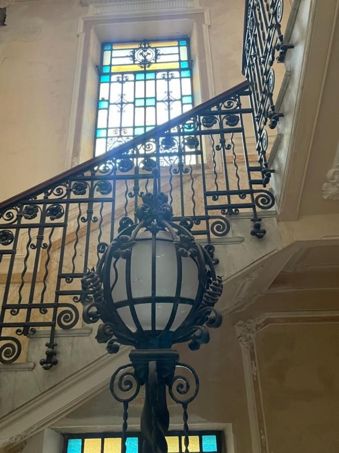 Апартаменты I Mezzanini Di Palazzo Bonaccorsi Милаццо Экстерьер фото