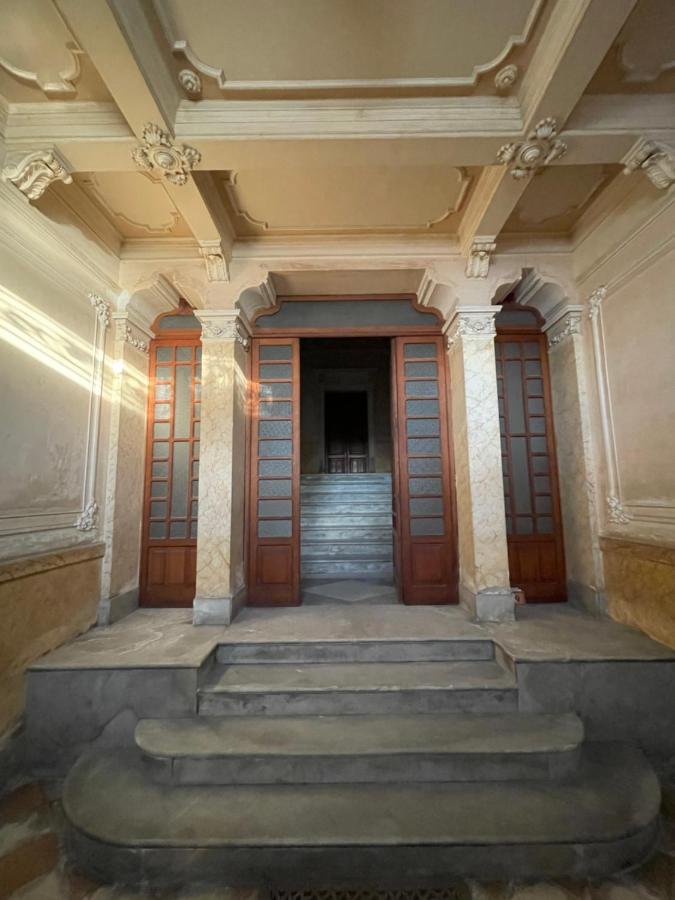 Апартаменты I Mezzanini Di Palazzo Bonaccorsi Милаццо Экстерьер фото