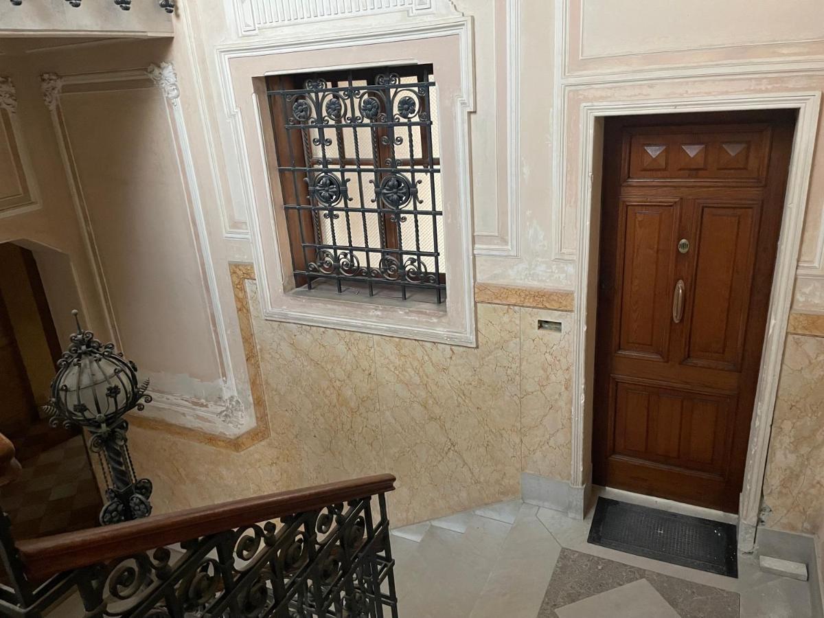 Апартаменты I Mezzanini Di Palazzo Bonaccorsi Милаццо Экстерьер фото